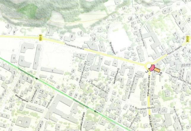 Verkehrsbehinderungen im Kreisverkehr Mitteregger-Kreuz 