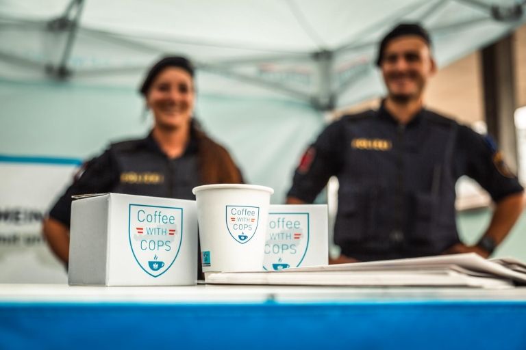 Auf einen Kaffee mit der Polizei