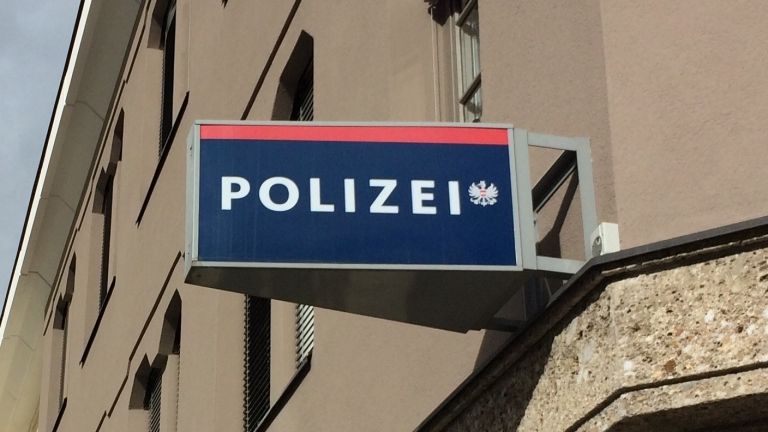 Betr&uuml;gerische Anrufe: Falsche Polizisten im Bezirk Lienz