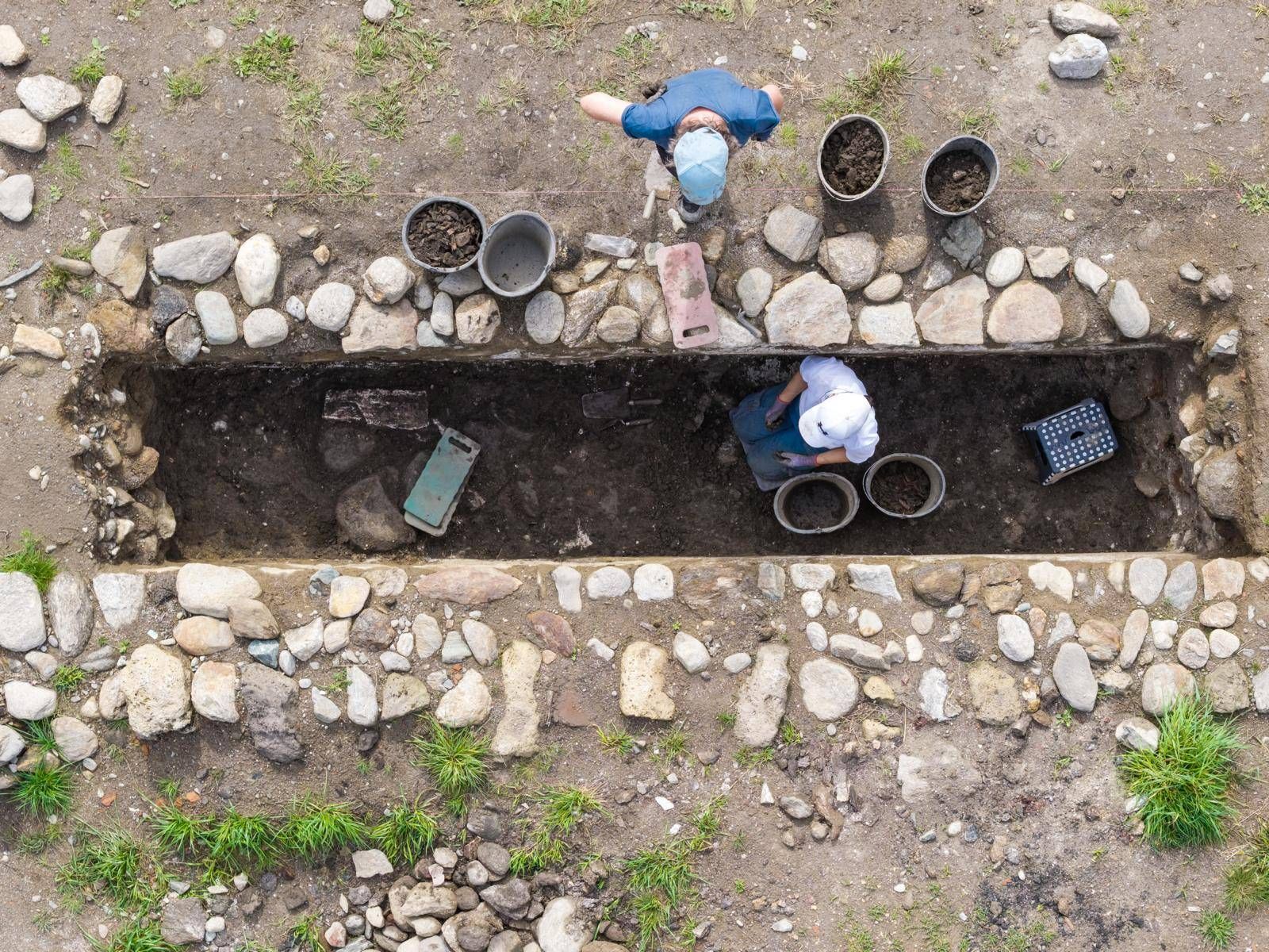 Studierende bei Ausgrabungsarbeiten in Aguntum. Foto: Universit&auml;t Innsbruck/Institut f&uuml;r Arch&auml;ologie