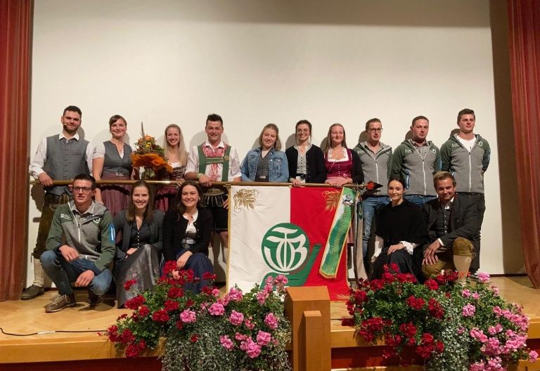 Gute Stimmung beim Bezirkslandjugendtag in Ainet