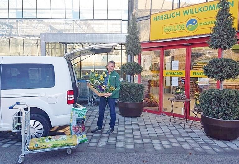 Gr&uuml;ner Lieferservice von Waude