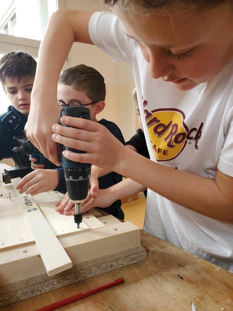 Fertige Baus&auml;tze m&uuml;ssen nur mehr zusammengebaut werden. Foto: Gemeinde Virgen