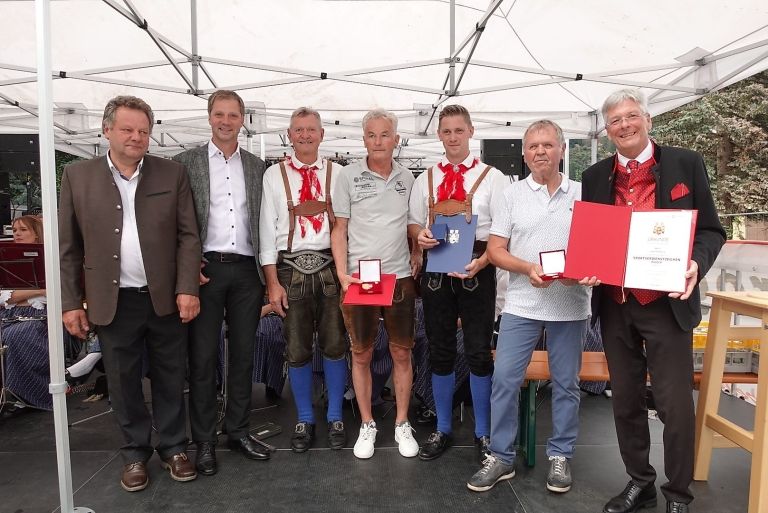 Auszeichnung f&uuml;r drei verdiente Ehrenamtliche in Winklern